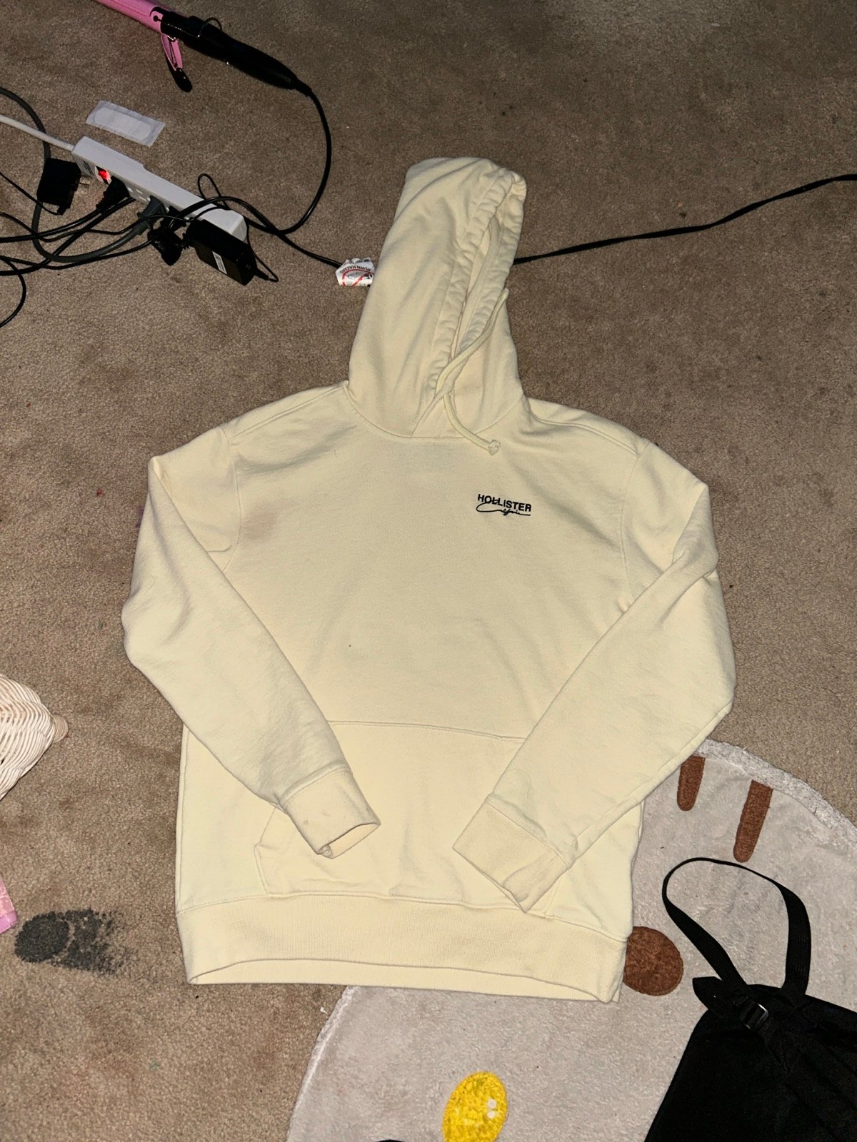 Yellow Hollister pullover hoodie
