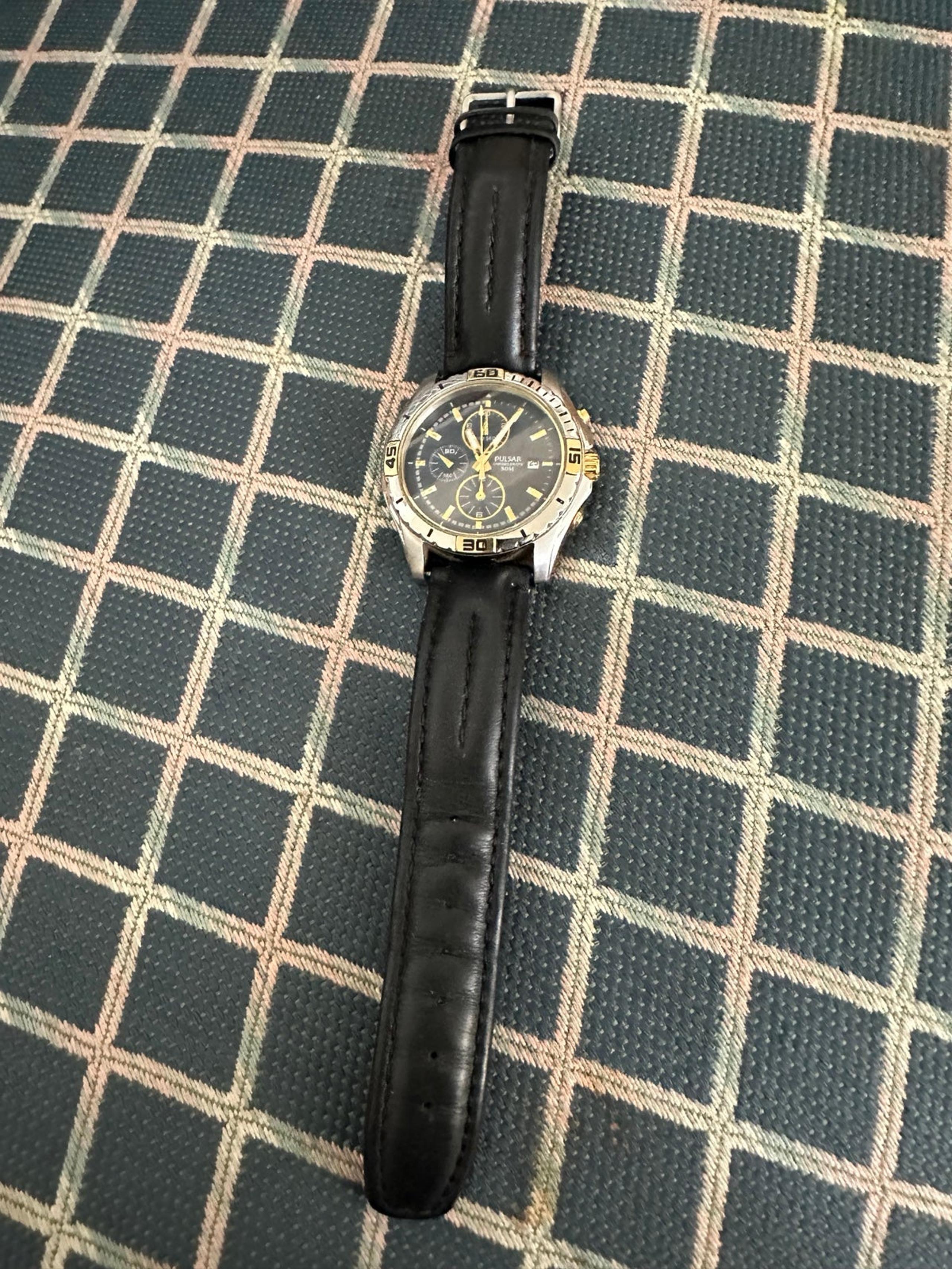Vintage PULSAR BY SEIKO YM92-X222 MENS GOLD/STEEL CHRONOGRAPH watch