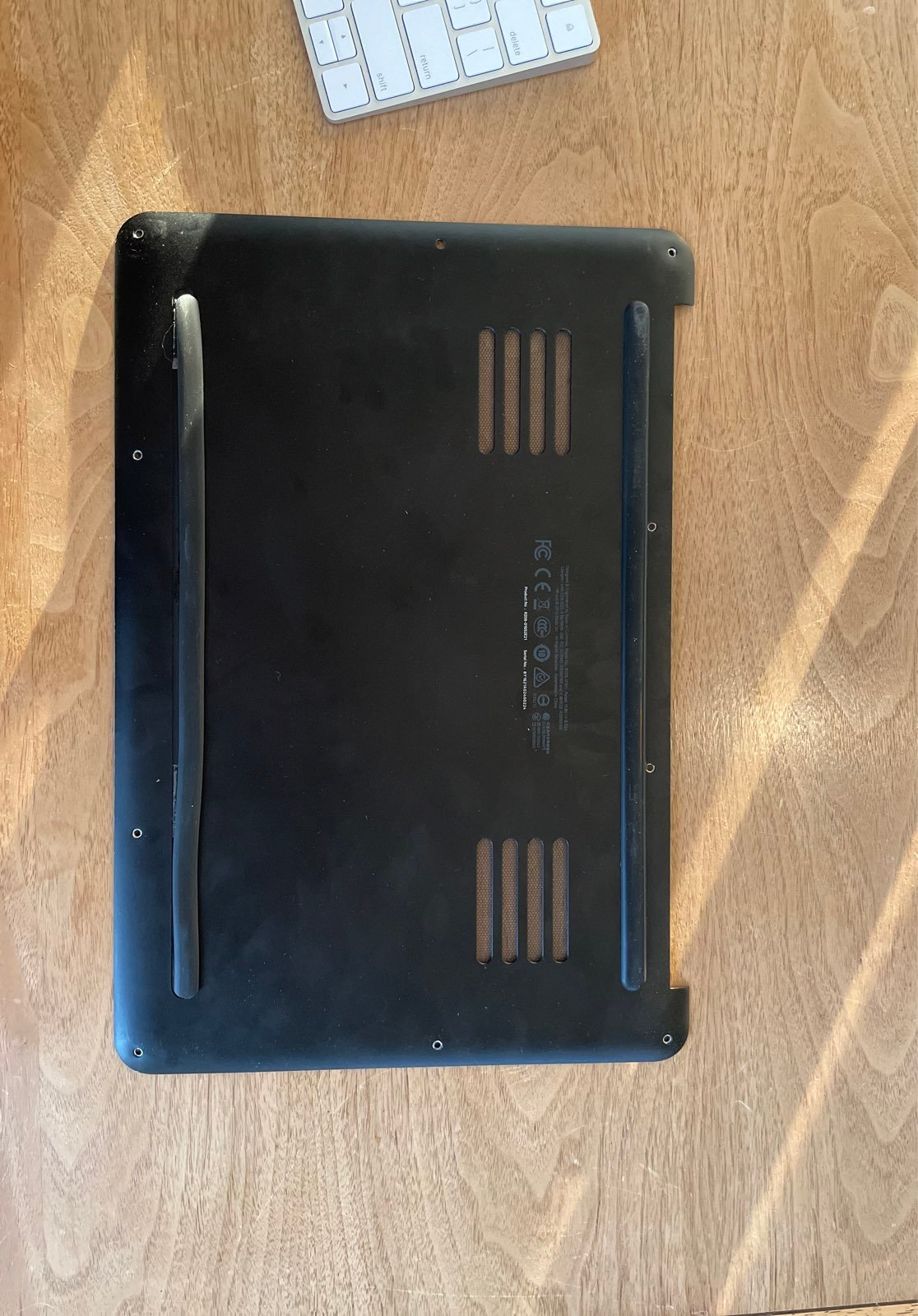 2016 Razer Blade bottom panel