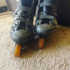 Roller blades