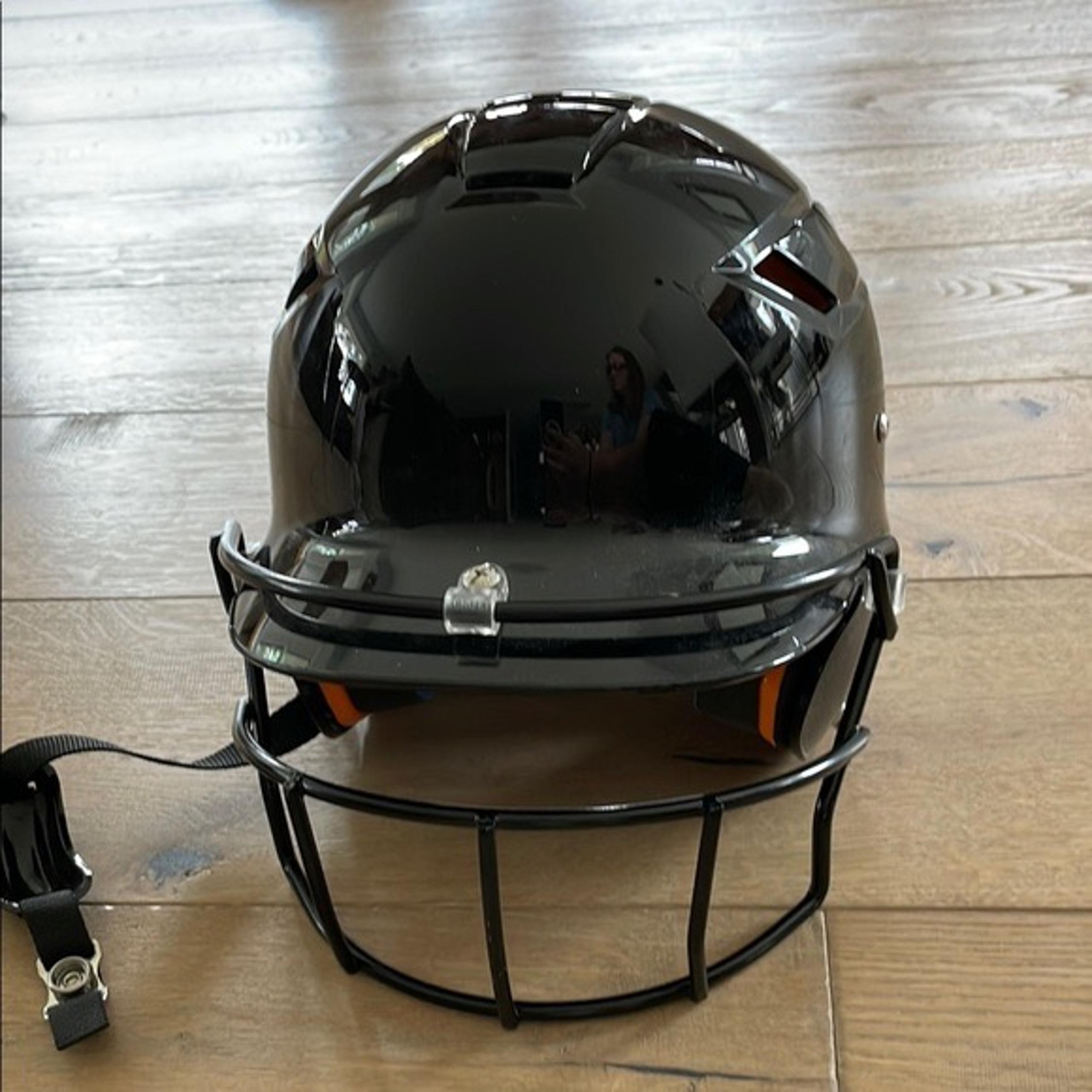 Schutt | Black Softball Helmet