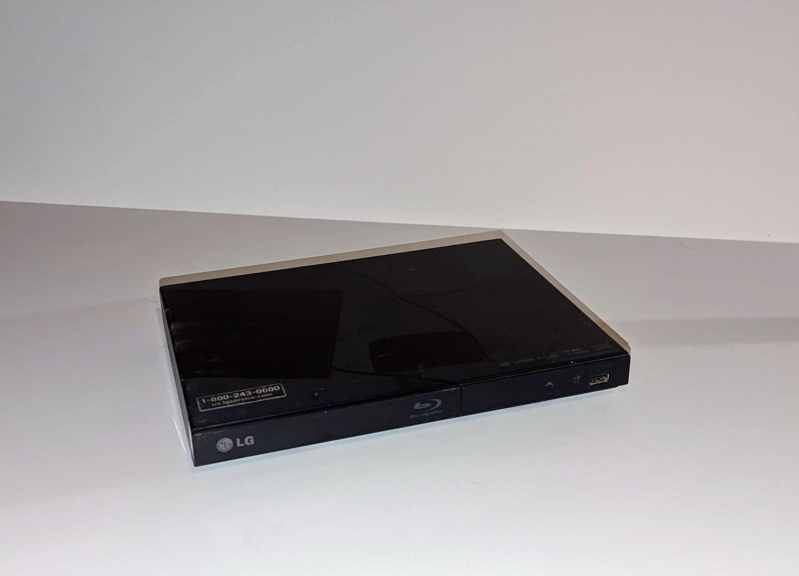 LG Bluray Blu-Ray DVD disc player BP125 TESTED & WORKING *READ DESCRIPTION* LG Bluray Blu-Ray DVD disc player BP125 TESTED & WORKING *READ DESCRIPTION*
