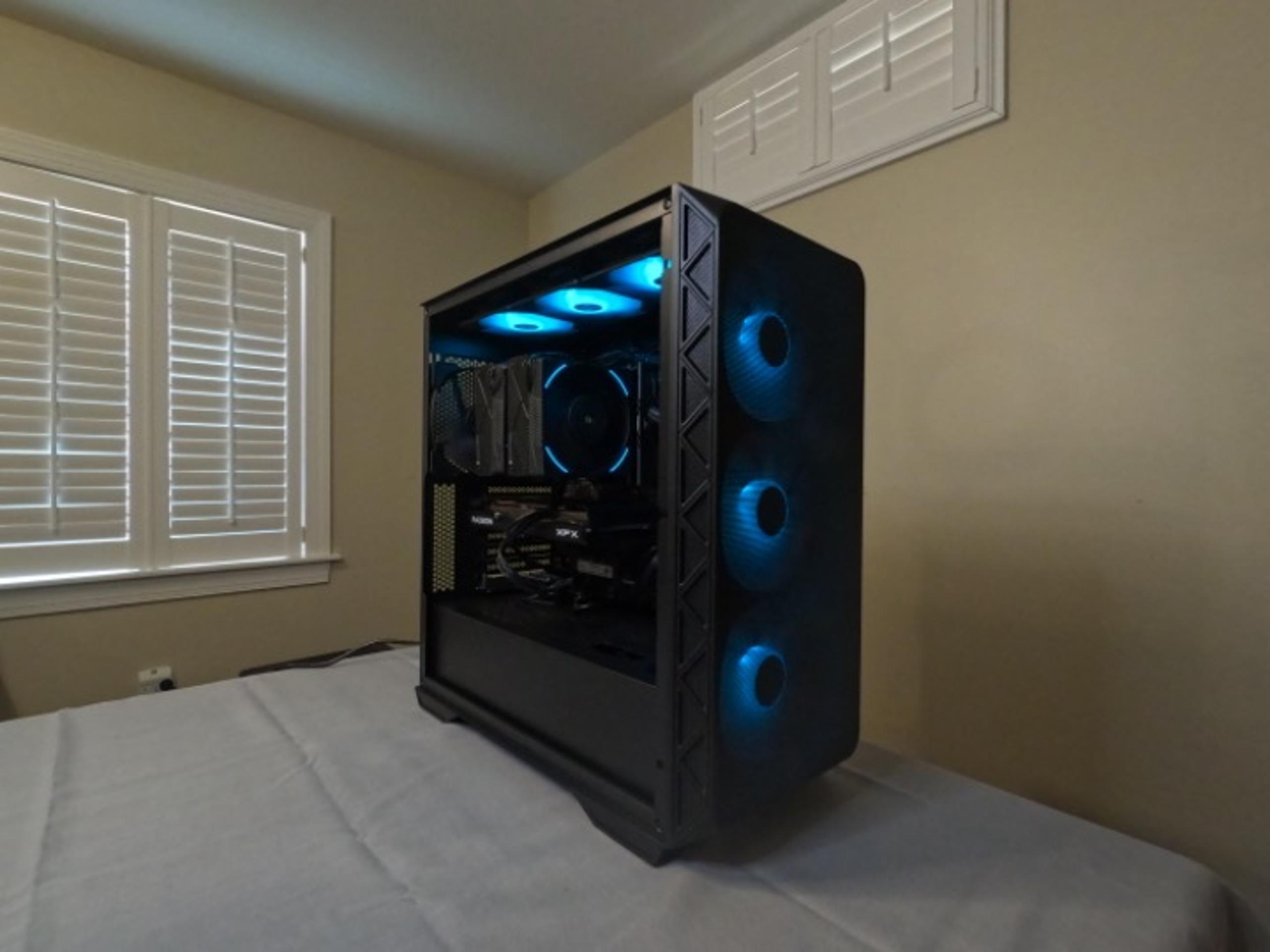 Gaming PC Ryzen 5 5600x, RX 6600, 32GB Ram, 1TB SSD