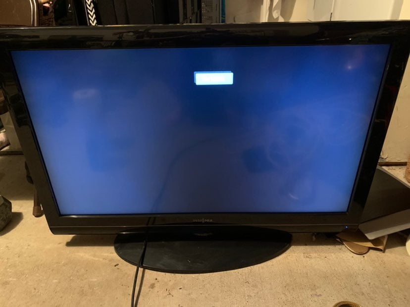Insignia Flat Screen Tv