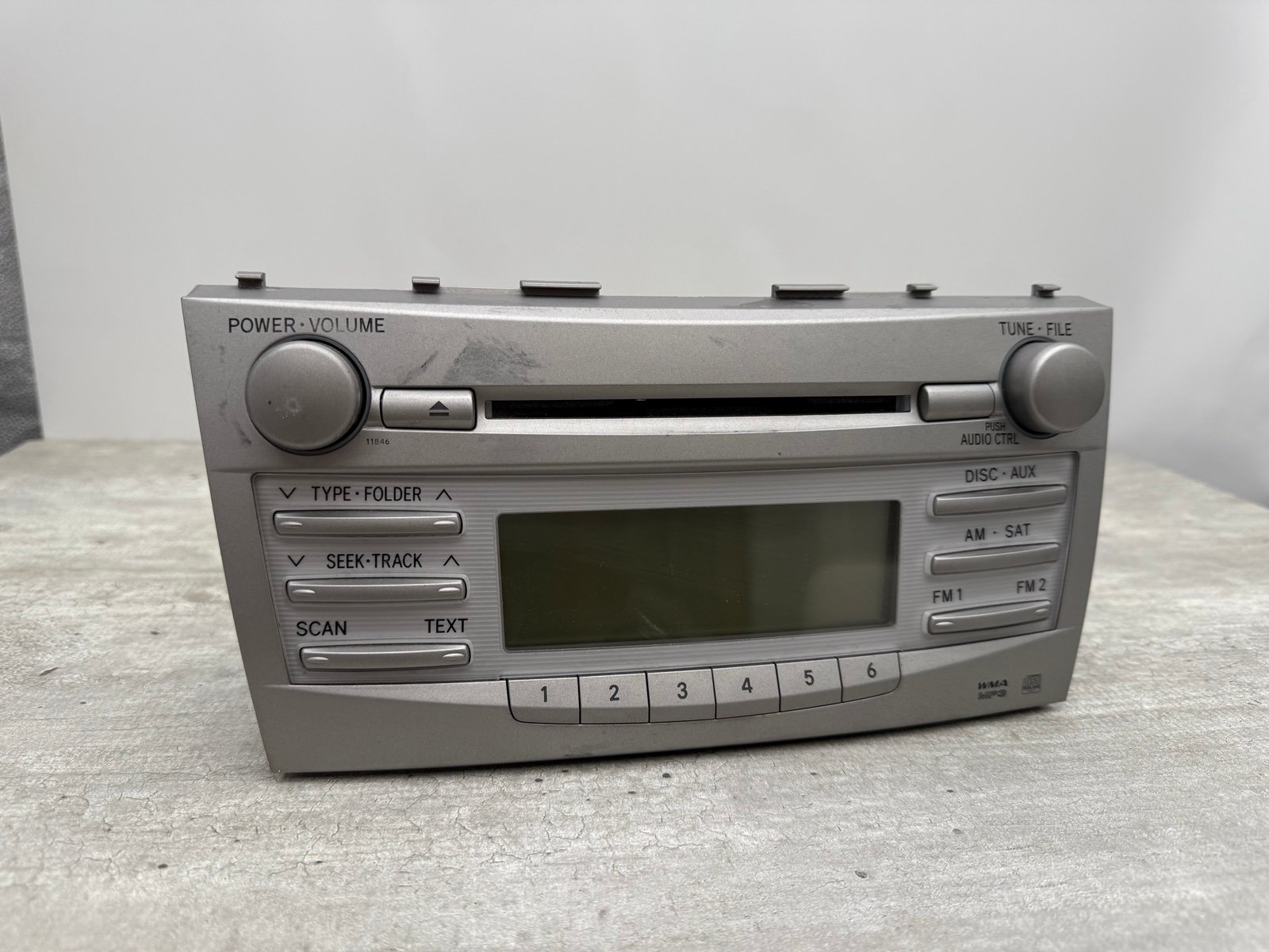 2010-2011 OEM Toyota Camry Radio Receiver Stereo AM FM CD Player 86120-06480 OEM