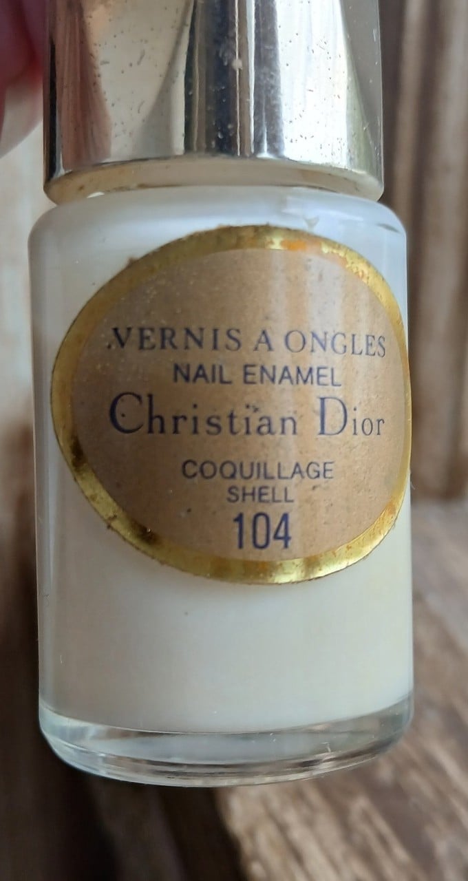 Vintage Christian Dior Vernis A Ongles 104 COQUILLAGE SHELL Nail Polish vintage - detail