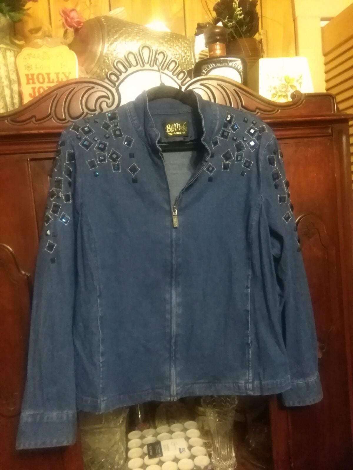 VINTAGE BLUE JEAN JACKET