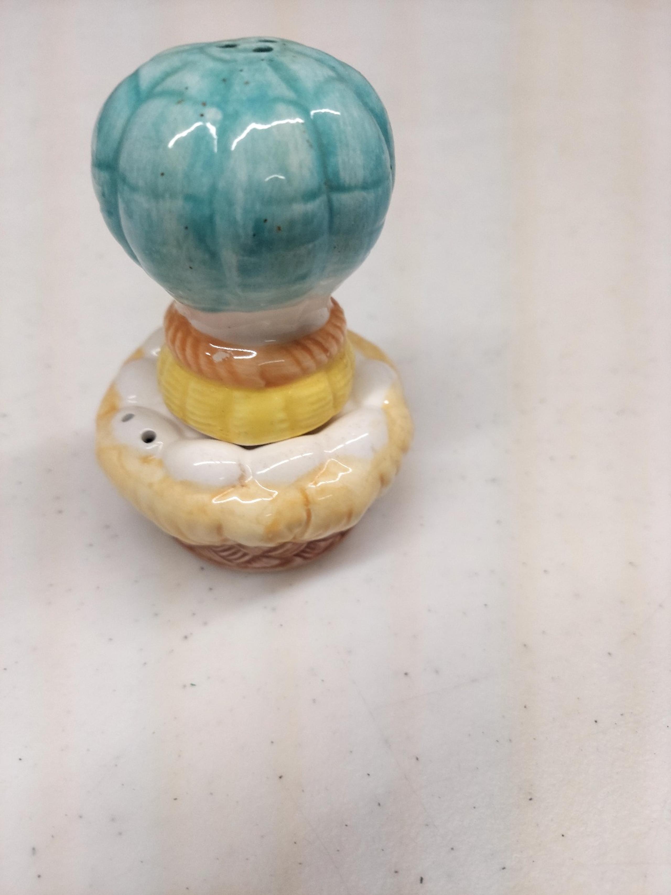VINTAGE PORCELAIN SALT AND PEPPER SHAKERS