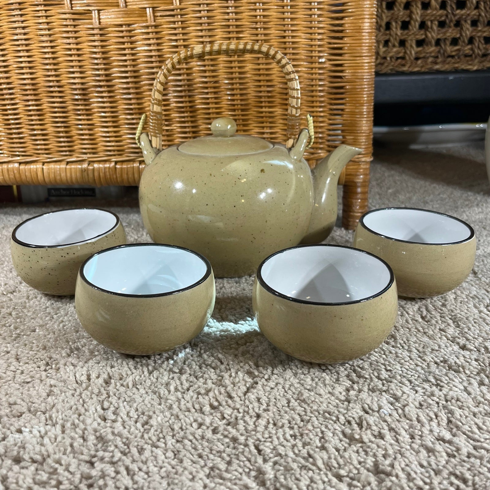 Vintage Japanese tea set pot with cups floral made in Japan LIKE NEW store flowers