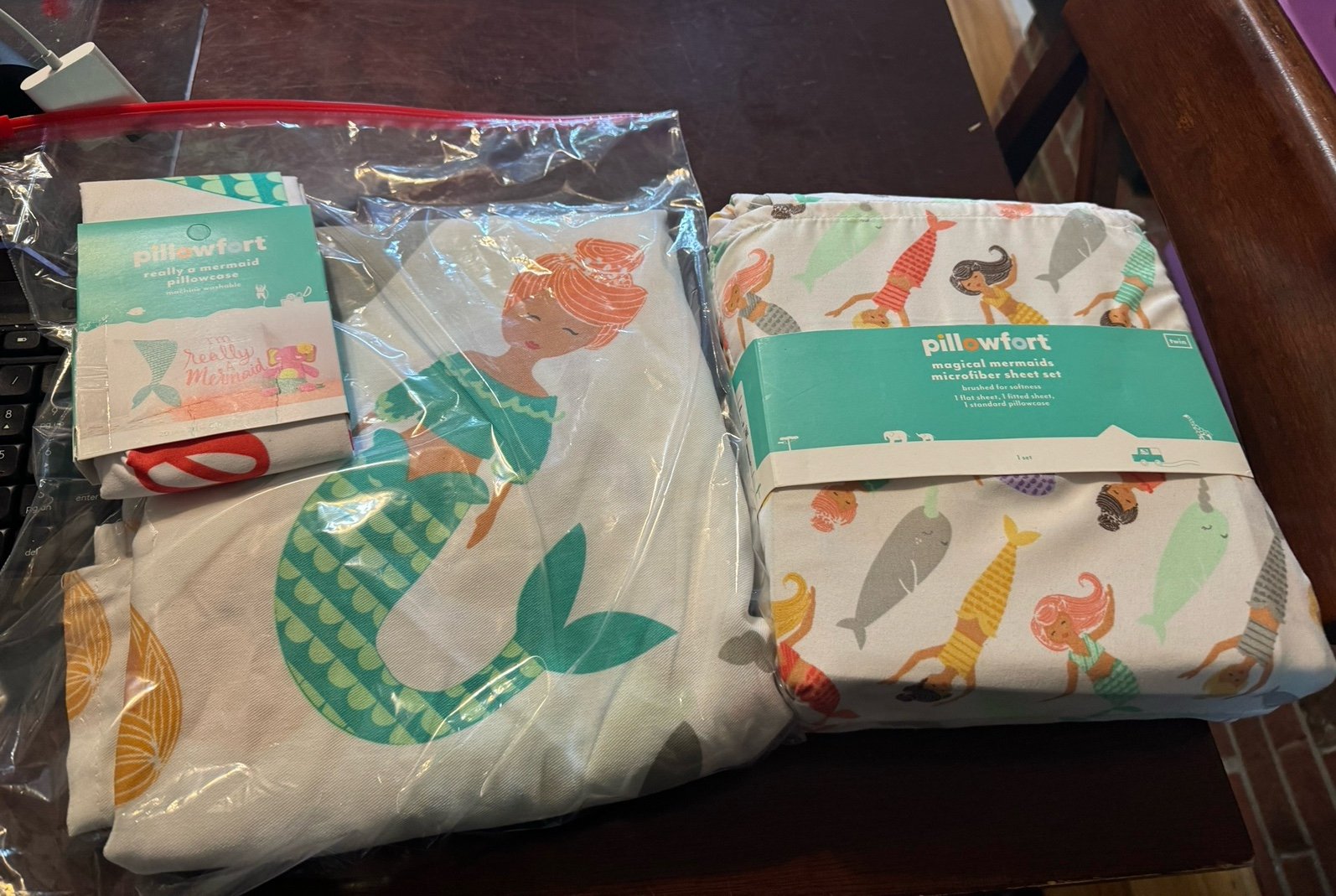 Pillowfort Mermaid Bedding Twin Set with Extra Pillowcase & Shower Curtain