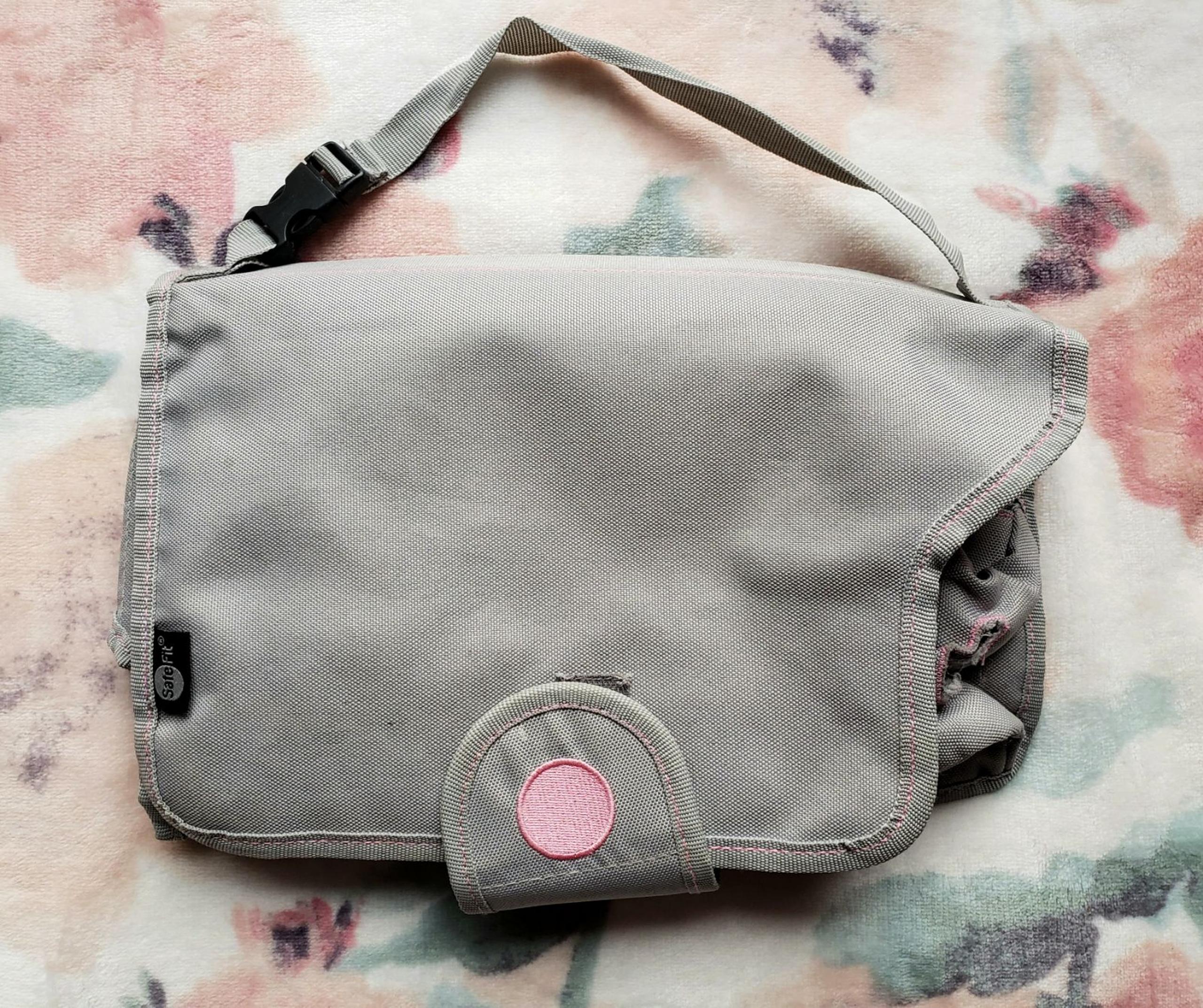 Travel diaper change station & carry case!