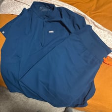 Figs scrubs