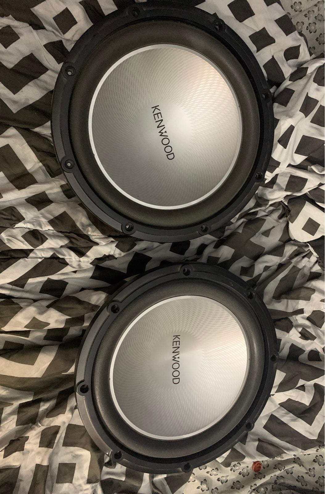 Kenwood speakers NEW!