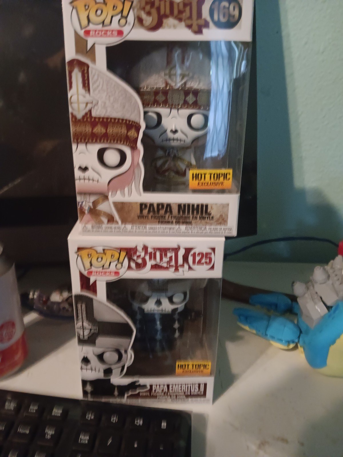 Funko Pop ghost papa nihil & papa emeritus hot topic exclusive