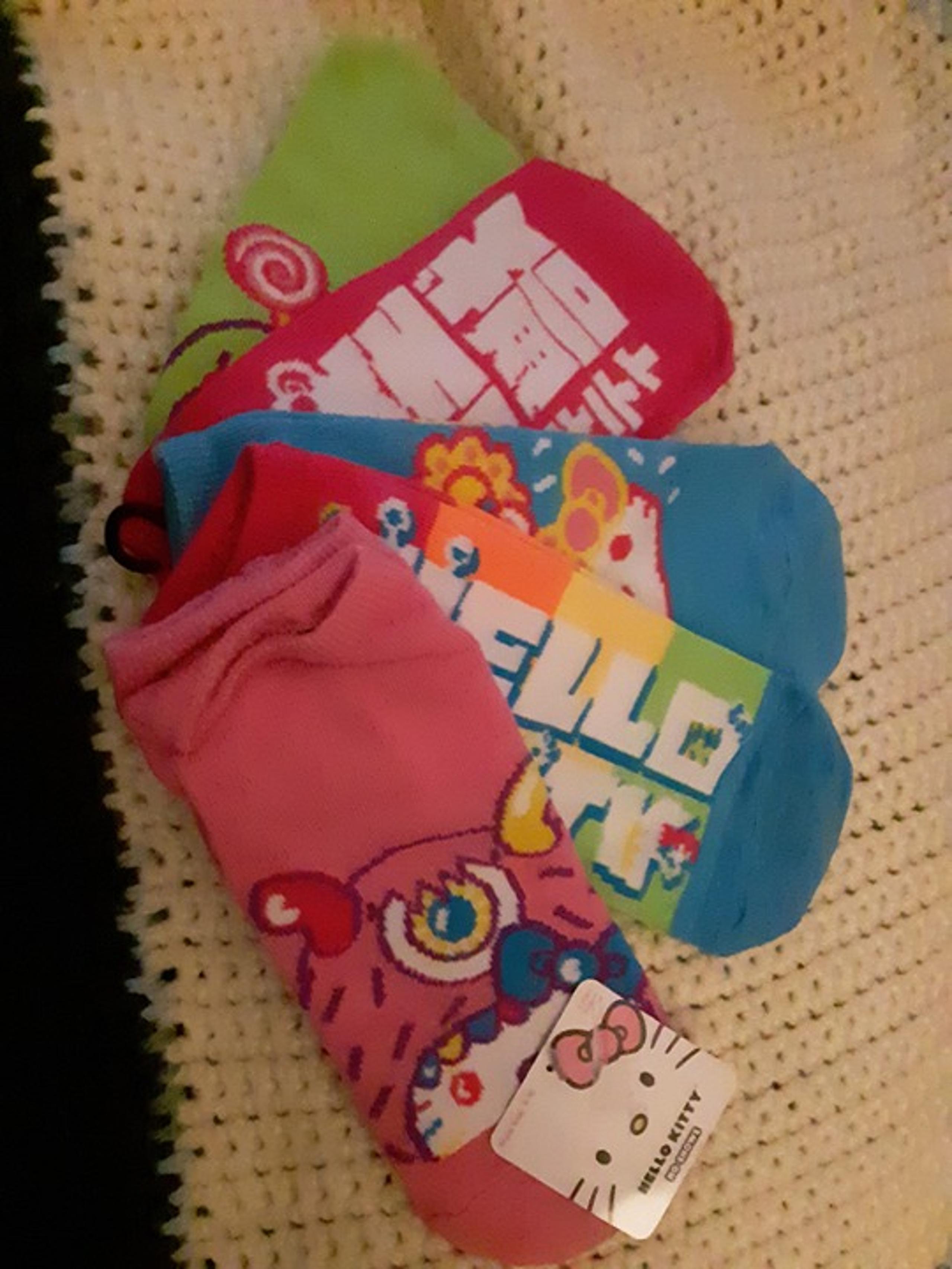Hello Kitty No Show Socks (1 item/5 pair) Size 4-10