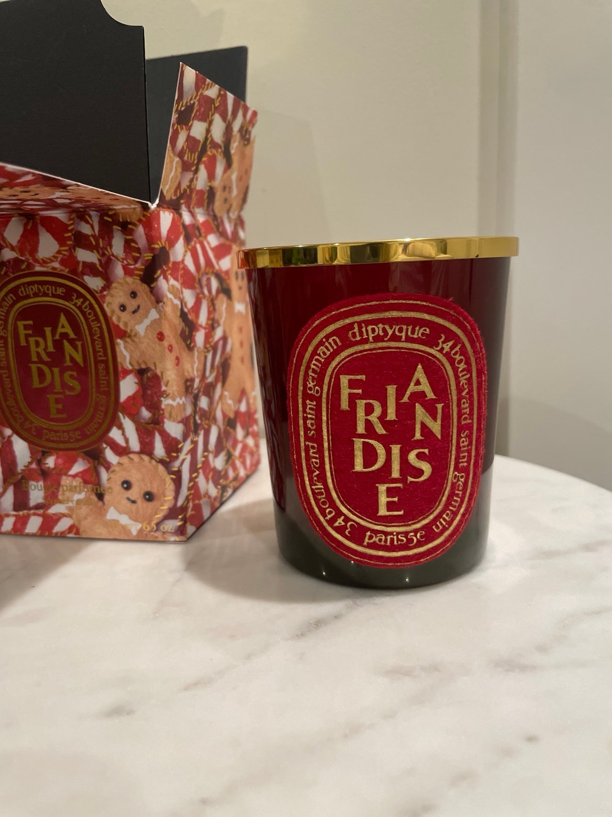 FRIANDISE (SWEET TREAT) - RED