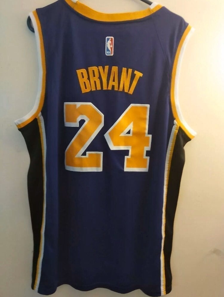 kobe bryant jersey