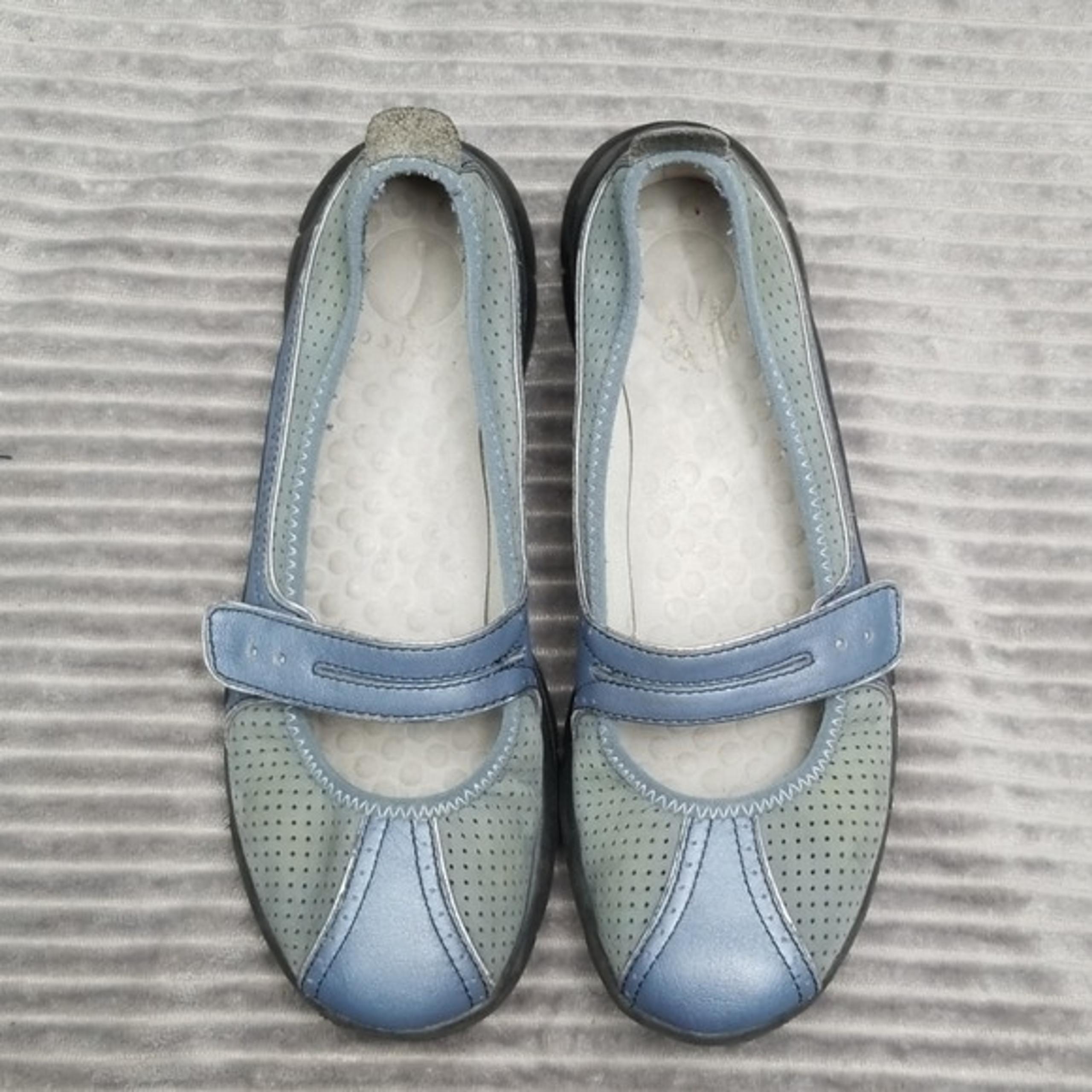 Leather Privo Mary Jane shoes by Clark s