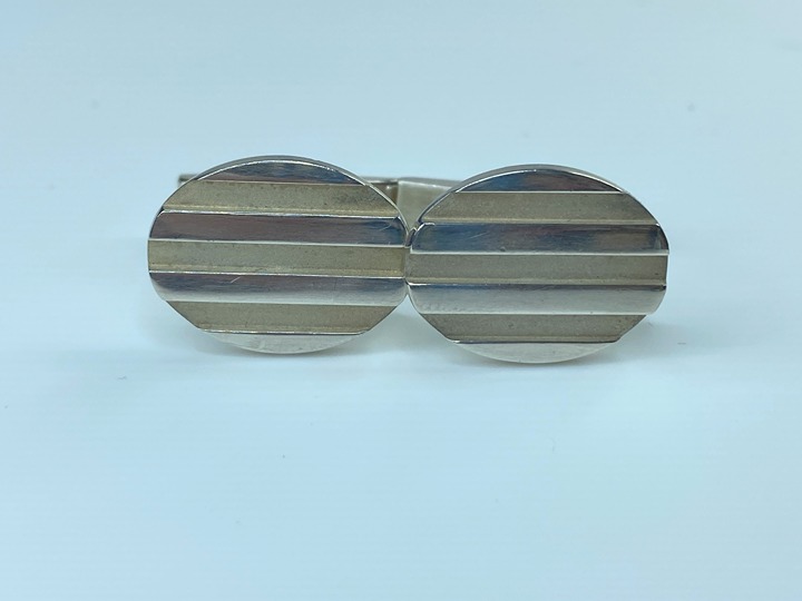 Sterling silver Oval Atlas Cufflink with pouch 11.0g JR826