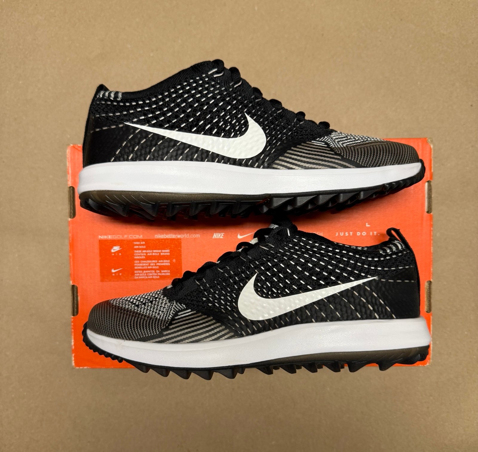 Nike Air Flyknit Racer G Women’s Golf shoes size 7 NEW!