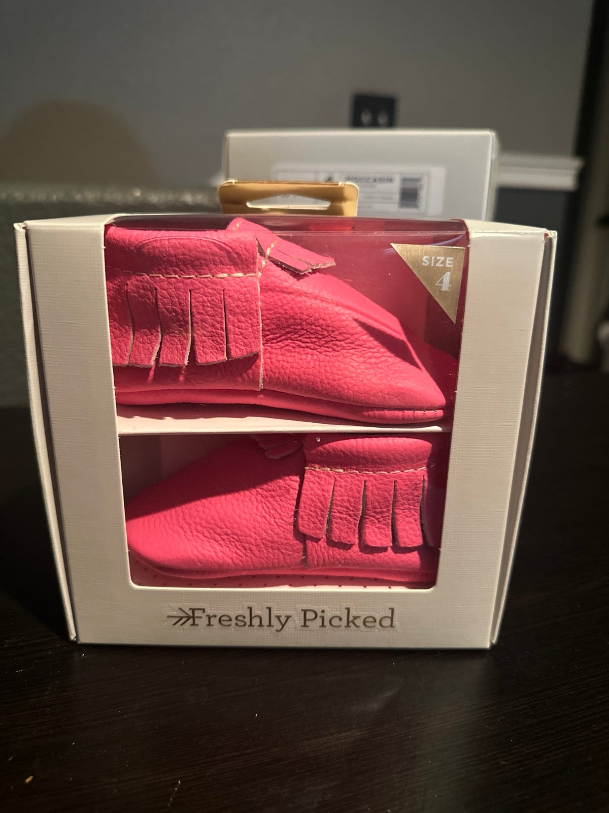 Freshly Picked moccasins Hot pink size 4 NEW