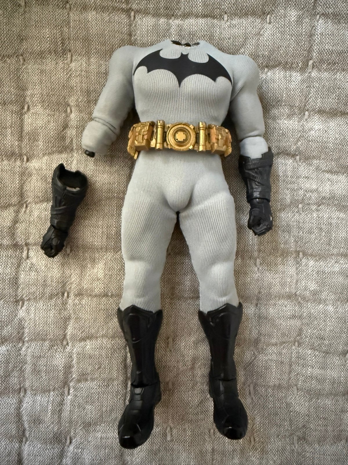 Mezco Batman Jim Lee custom suit Buck (READ DESCRIPTION)