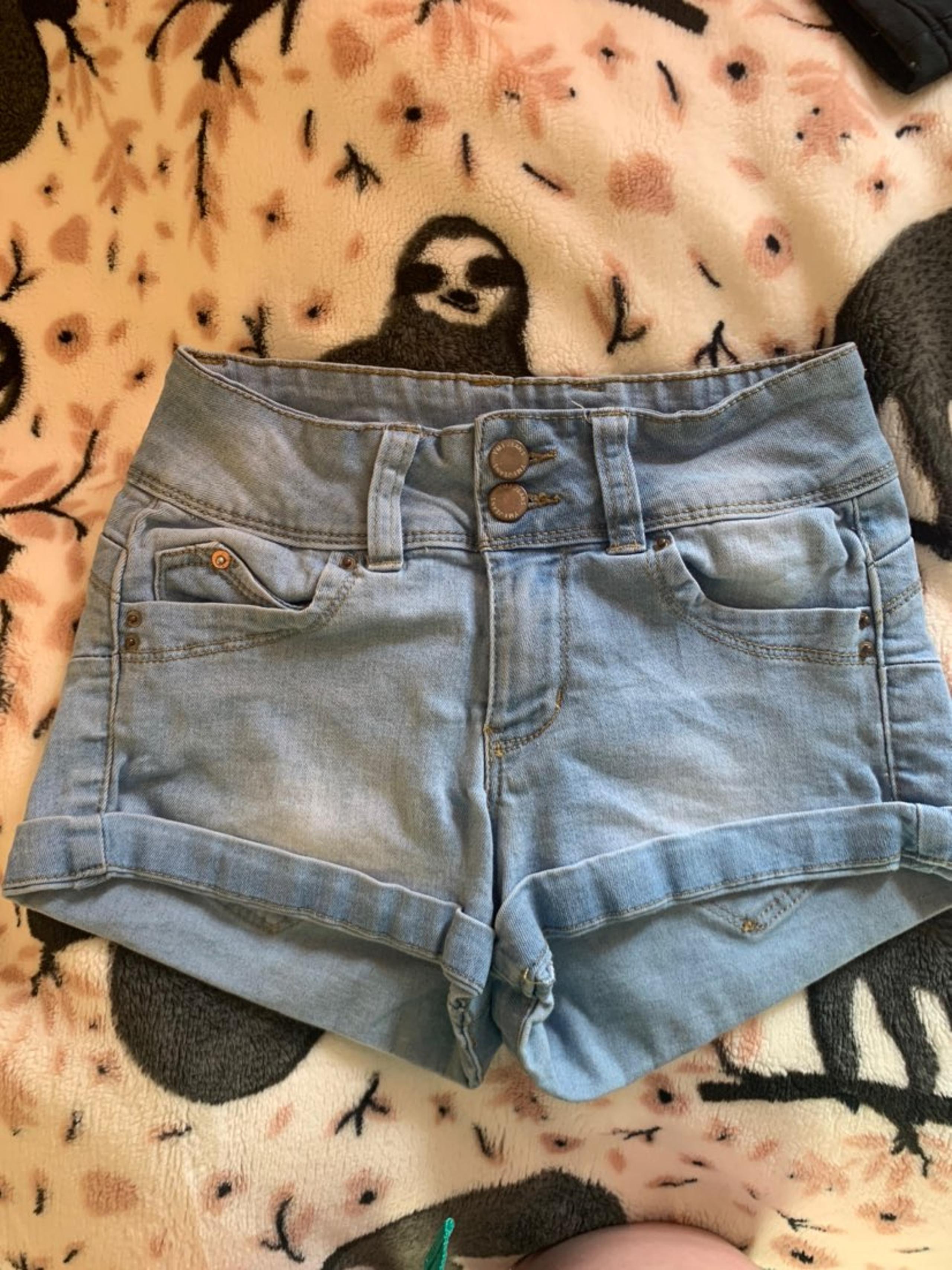 ymi jeans shorts (WannaBettaButt denim S