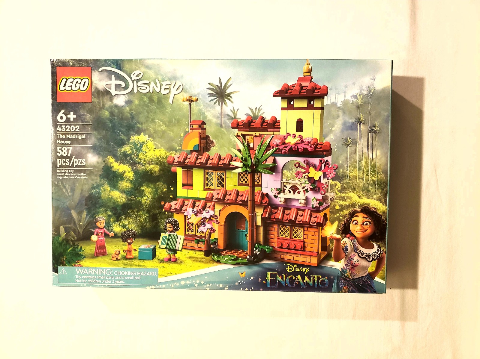 LEGO 43202 Disney Encanto The Madrigal House New in Sealed Box Retired Set