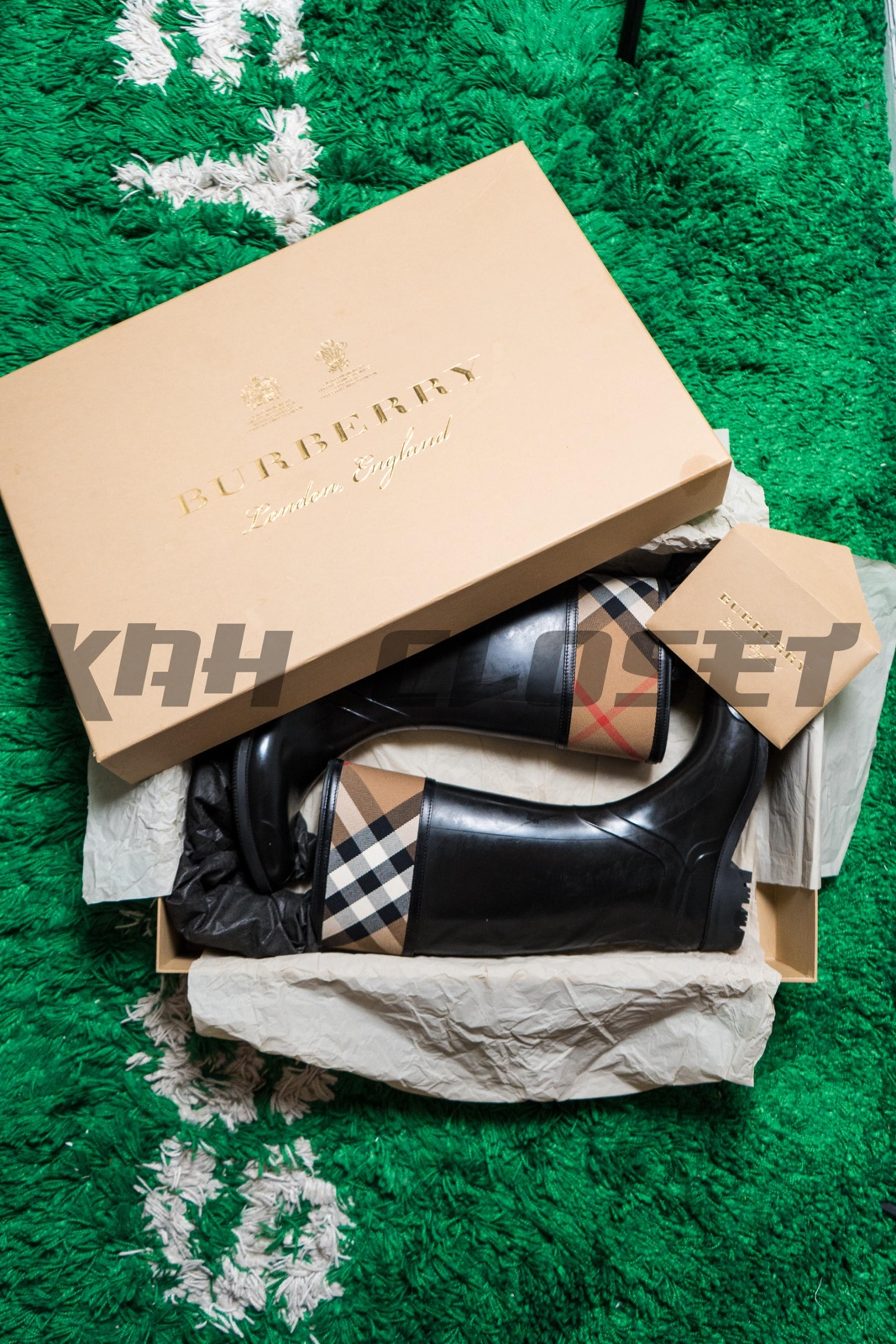 Burberry checked boots