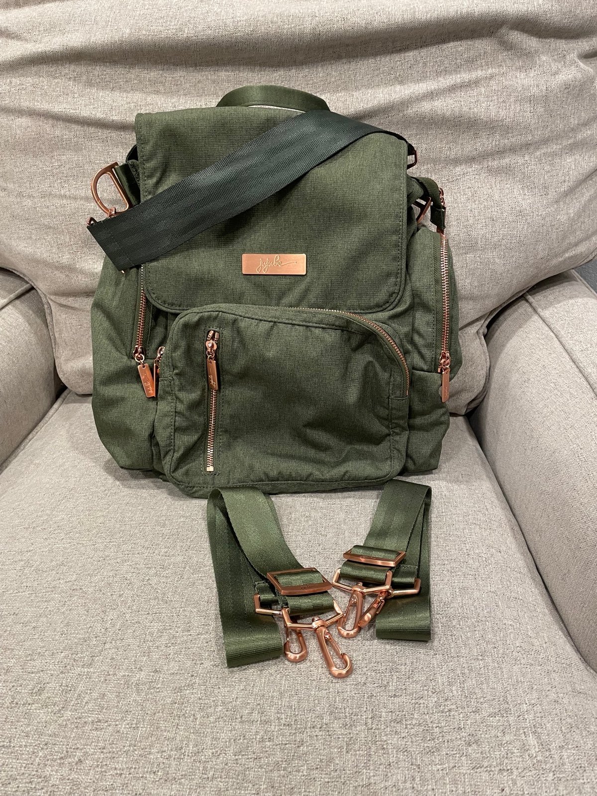 Jujube Be Sporty in Olive Rose
