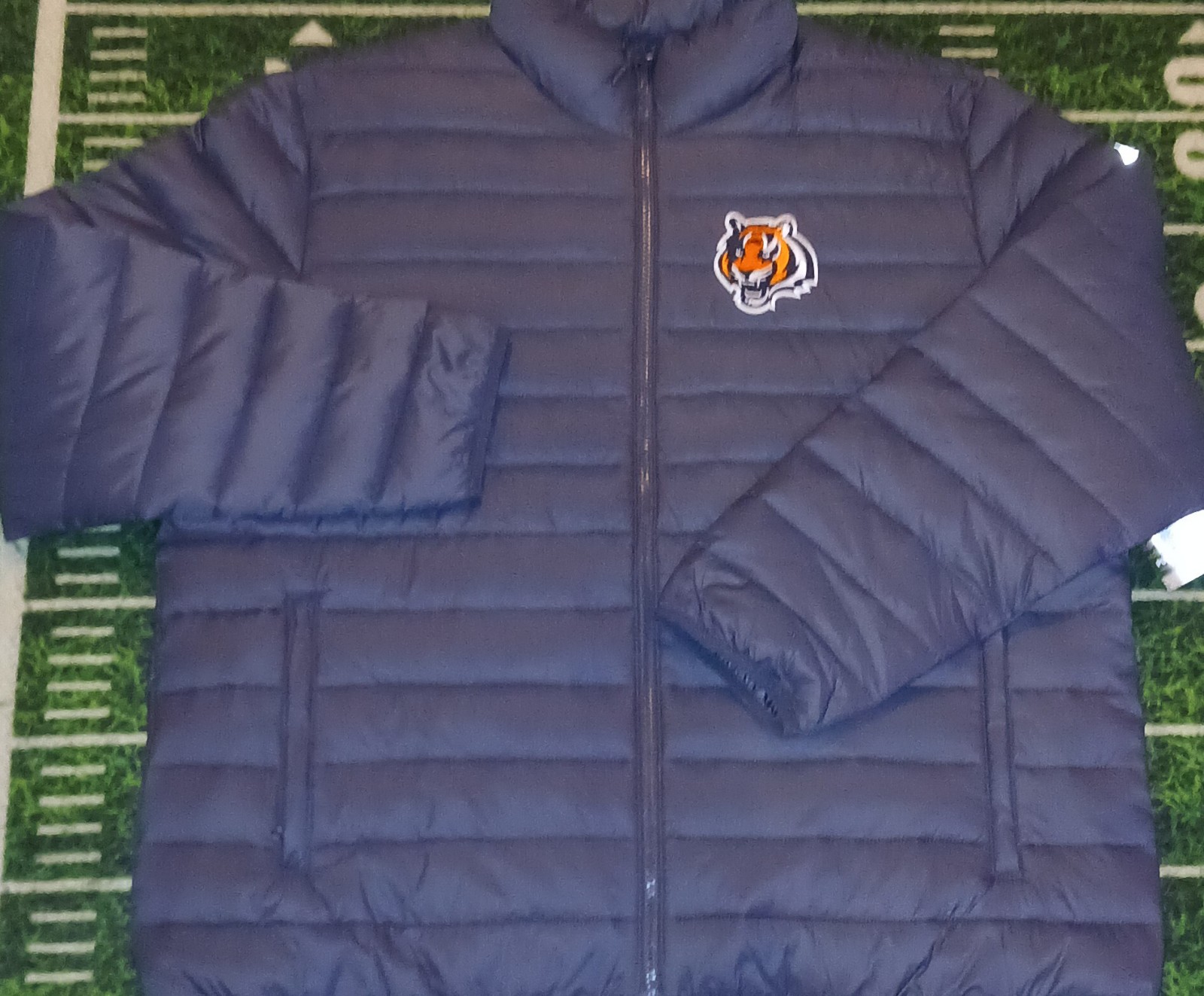 Cincinnati Bengals Men's Full Zip Puffer Jacket Winter Coat NWT