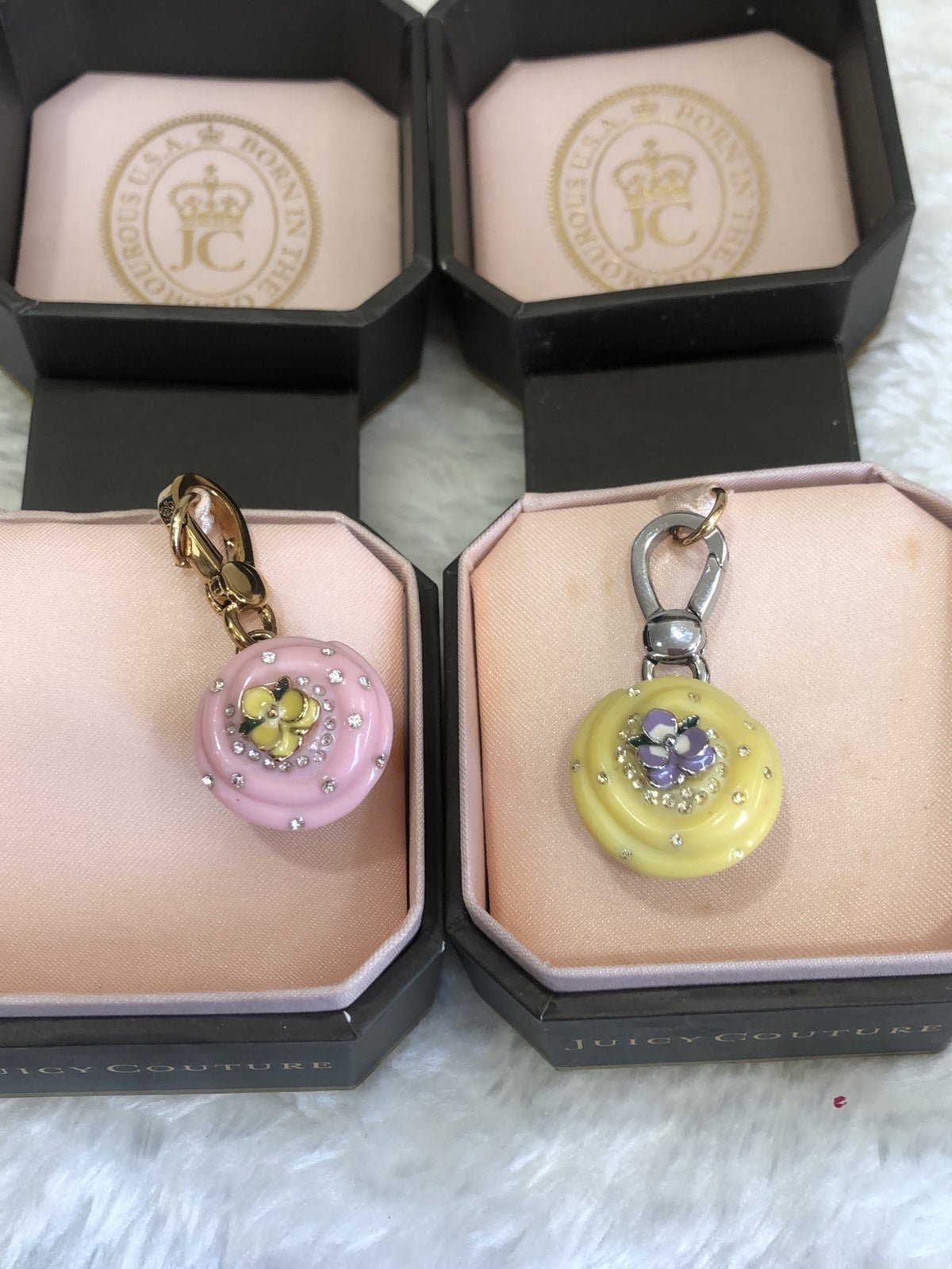 New juicy couture charm C-cupcake color yellow and pink