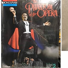 Monogram 1:8 Phantom of the Opera Model