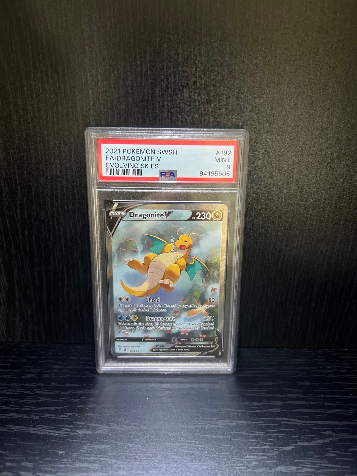 Dragonite V 192/203 Evolving Skies PSA 9