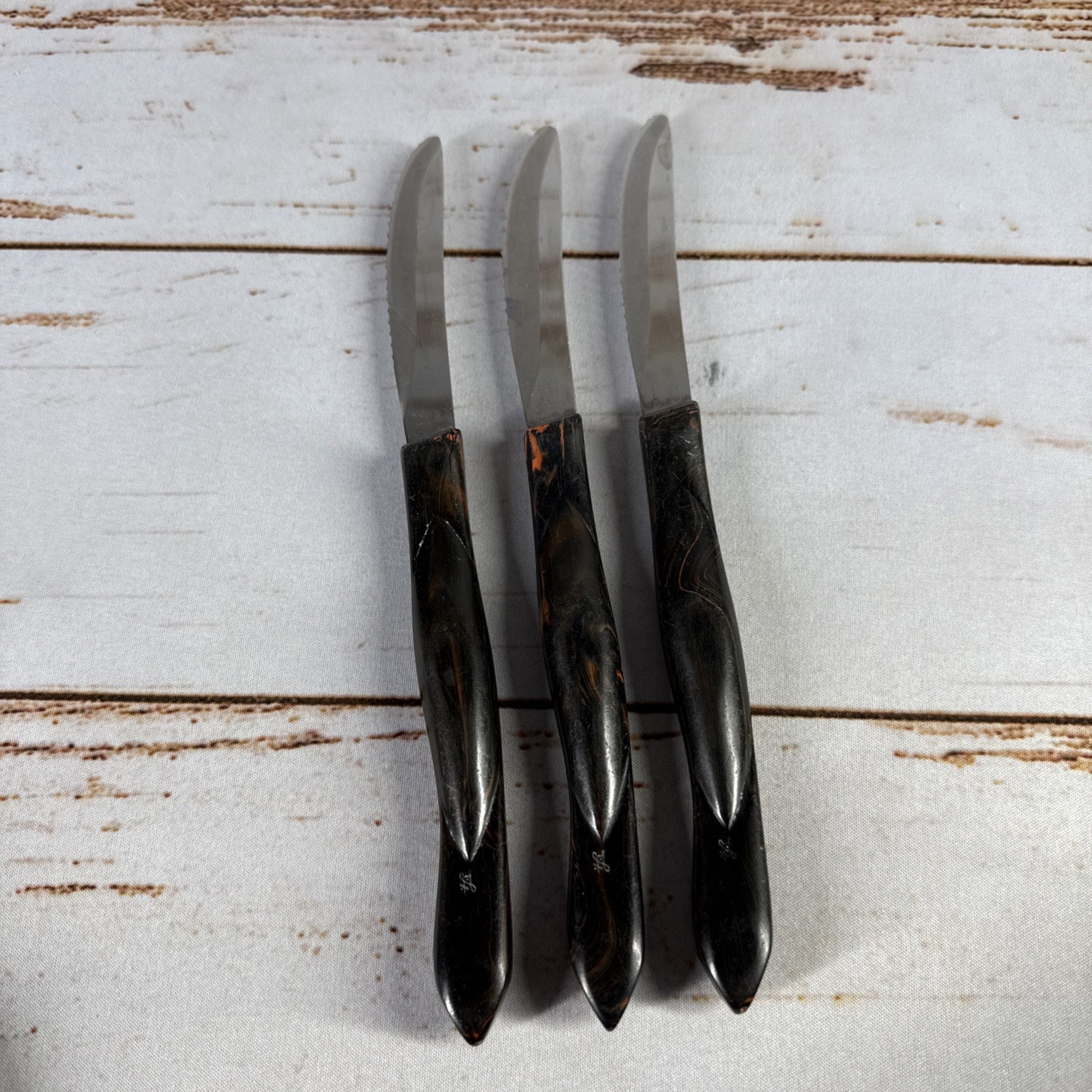 LOT of 3 CUTCO 1759 KQ Serrated Dinner Knife Brown Handle Made in USA