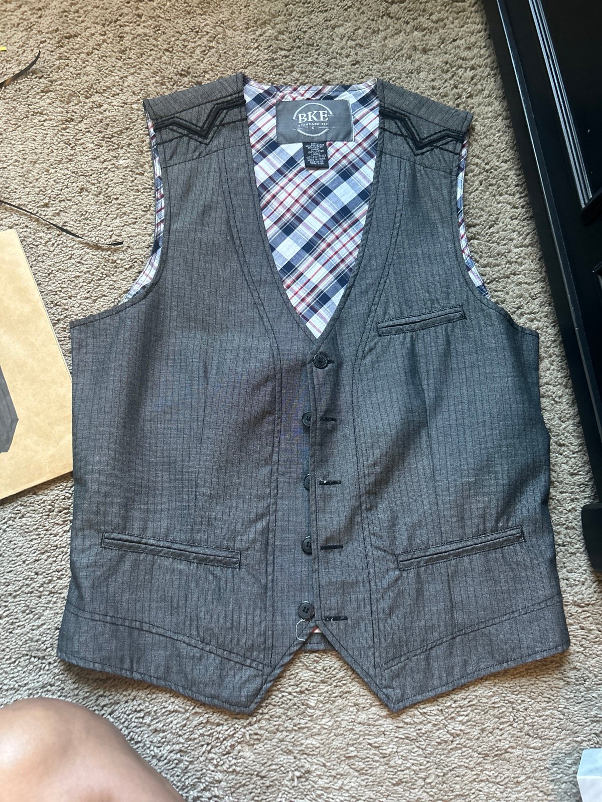 mens vest BKE