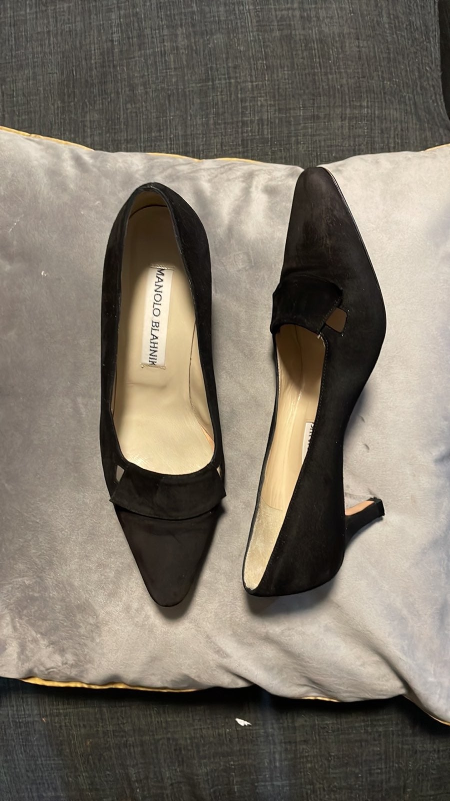 manolo blahnik low heel shoes - detail