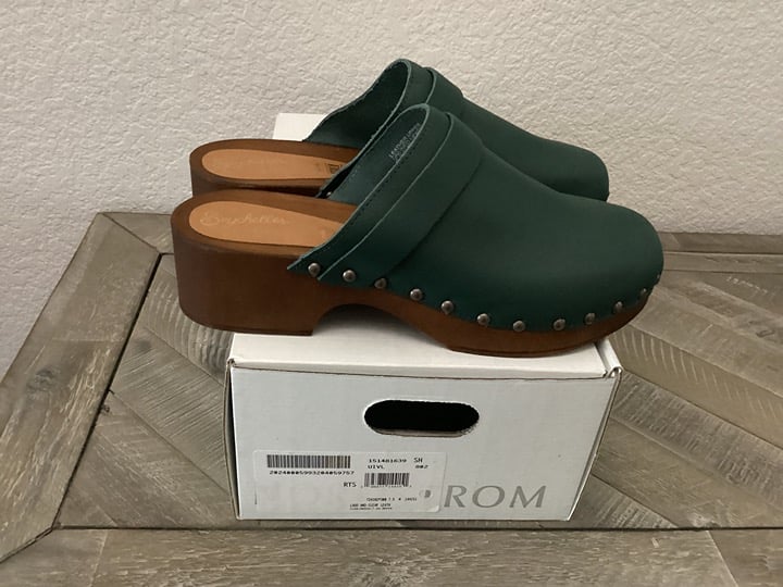 NWT Seychelles Loud & Clear Clog (Women) 7.5M