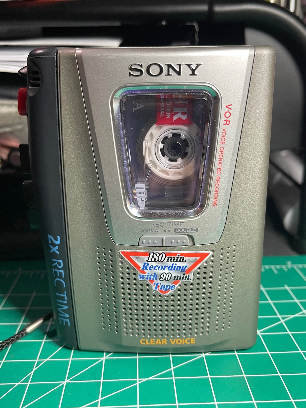 SONY TCM-20DV Voice Operated Portable VOR Cassette Recorder Tested Working