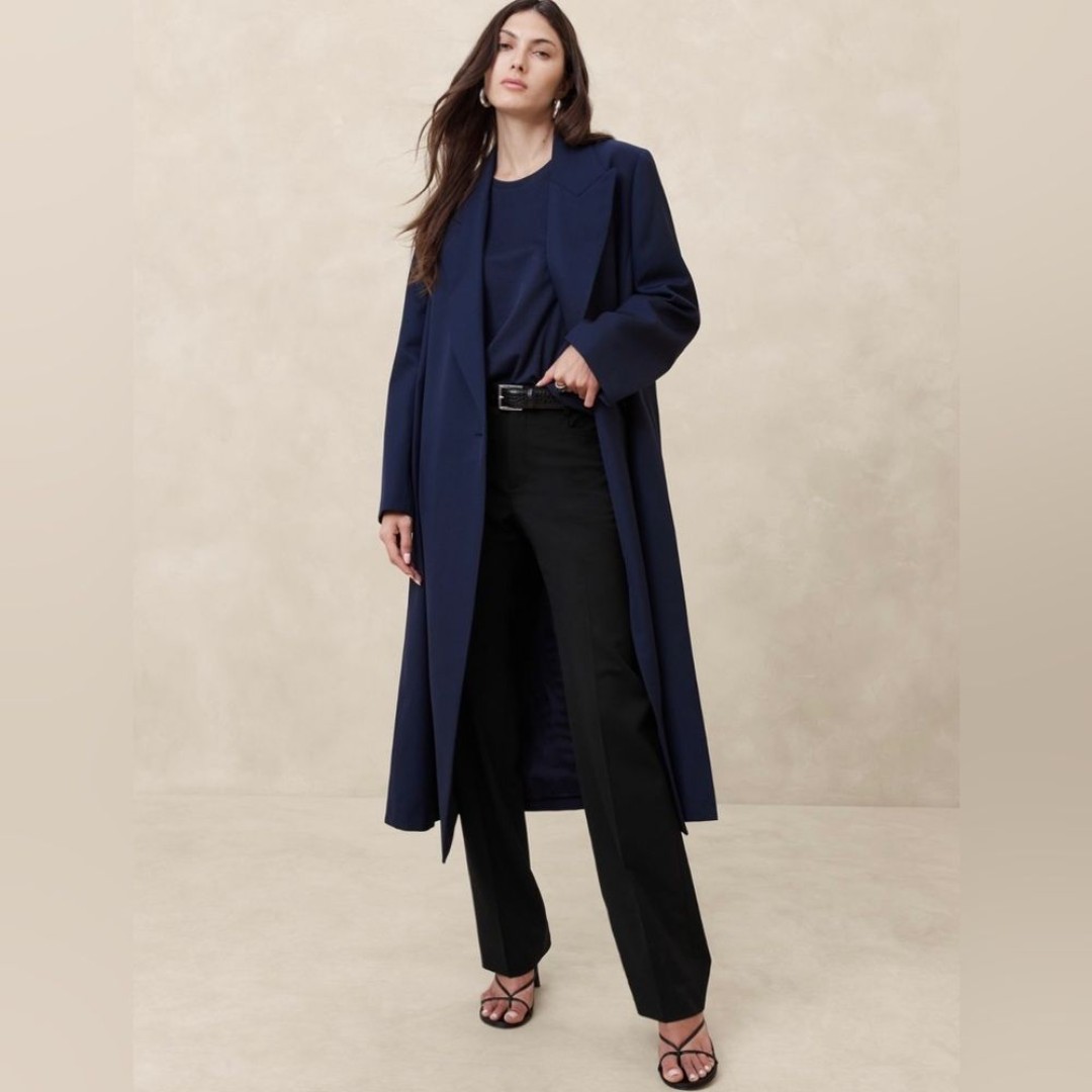 NWT! Banana Republic Black Siena Straight Italian Wool Pant - Size 12 Regular