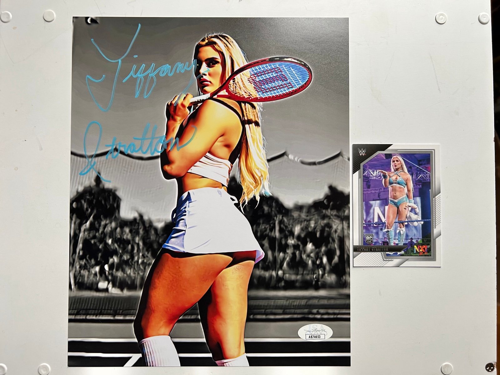 Tiffany Stratton WWE wrestling card & Autograph photo JSA