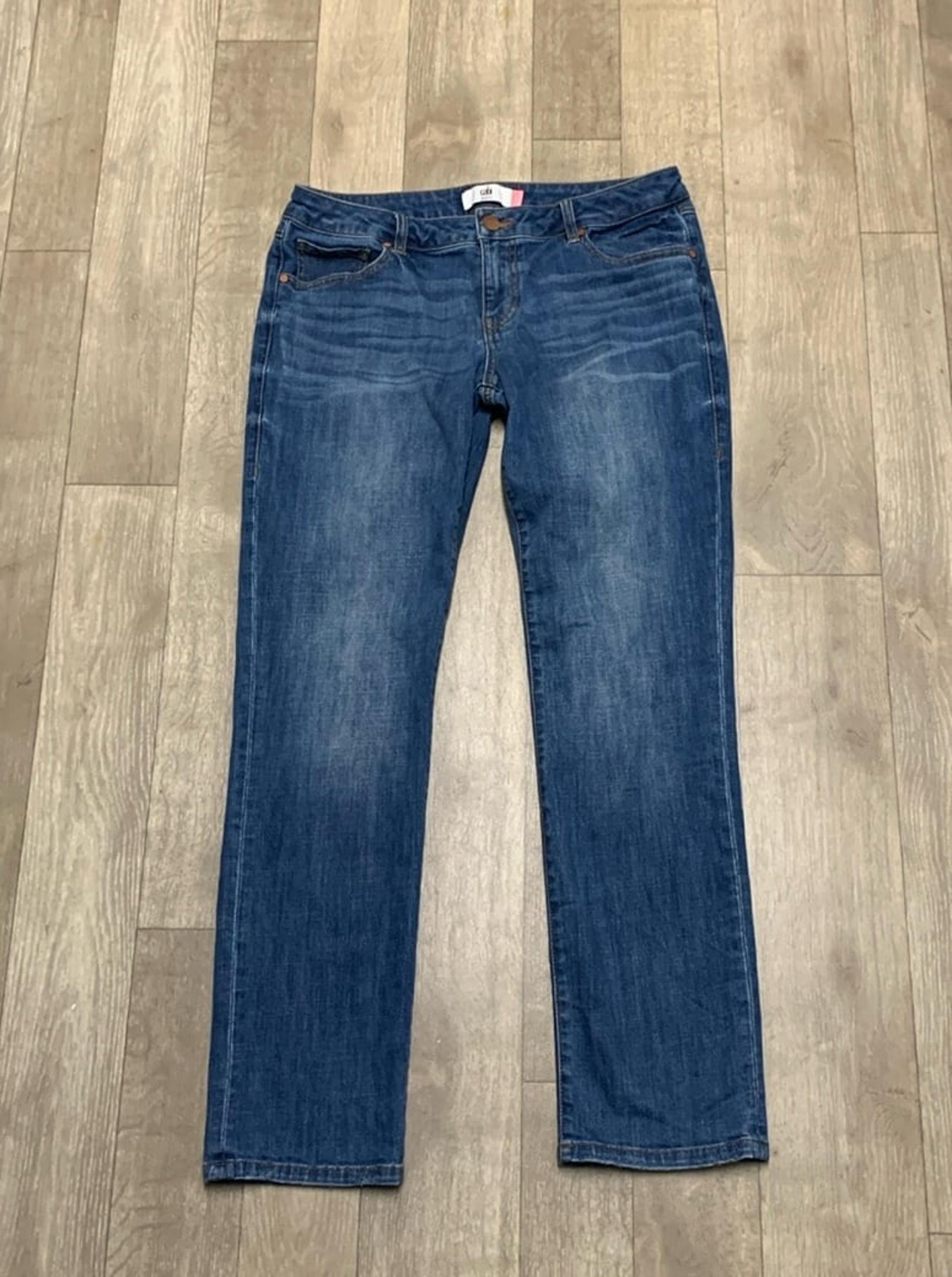 ’Womens CAbi Boyfriend Slim Straight Leg Mid Rise Jeans