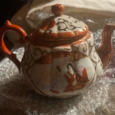 ⭐️Antique Japanese Teapot