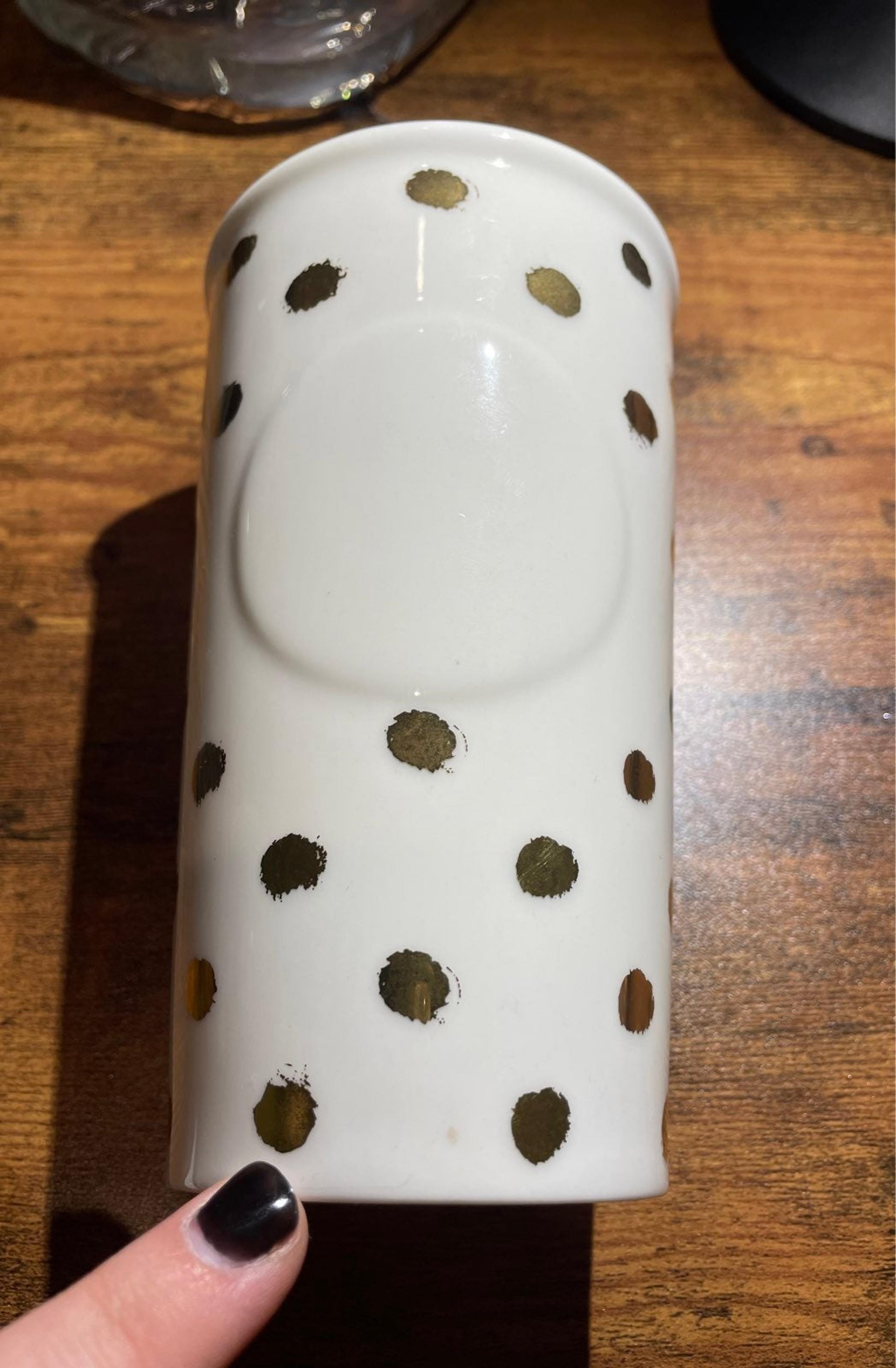 Ceramic cup