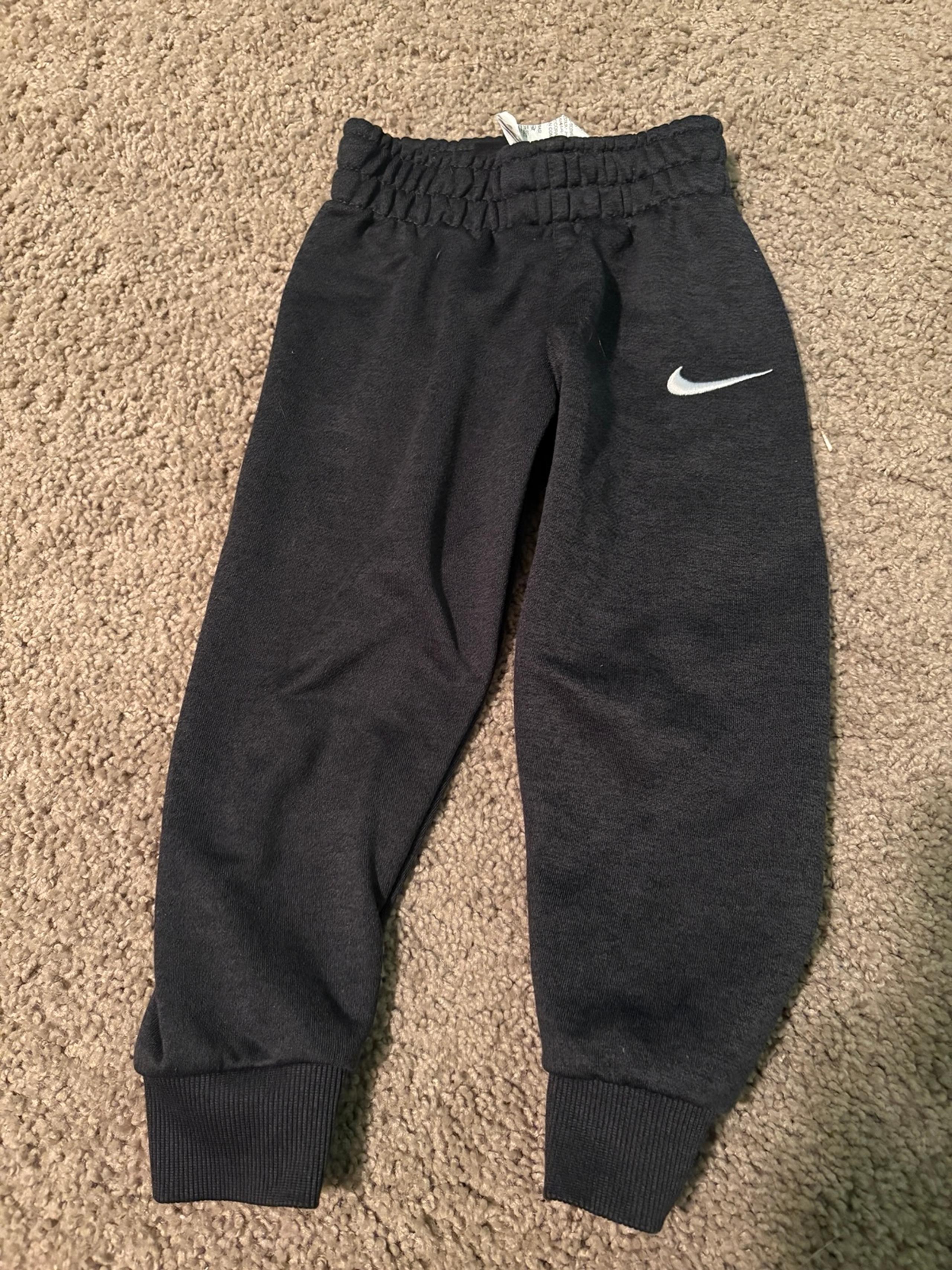 Nike toddler boy pants, size 3T