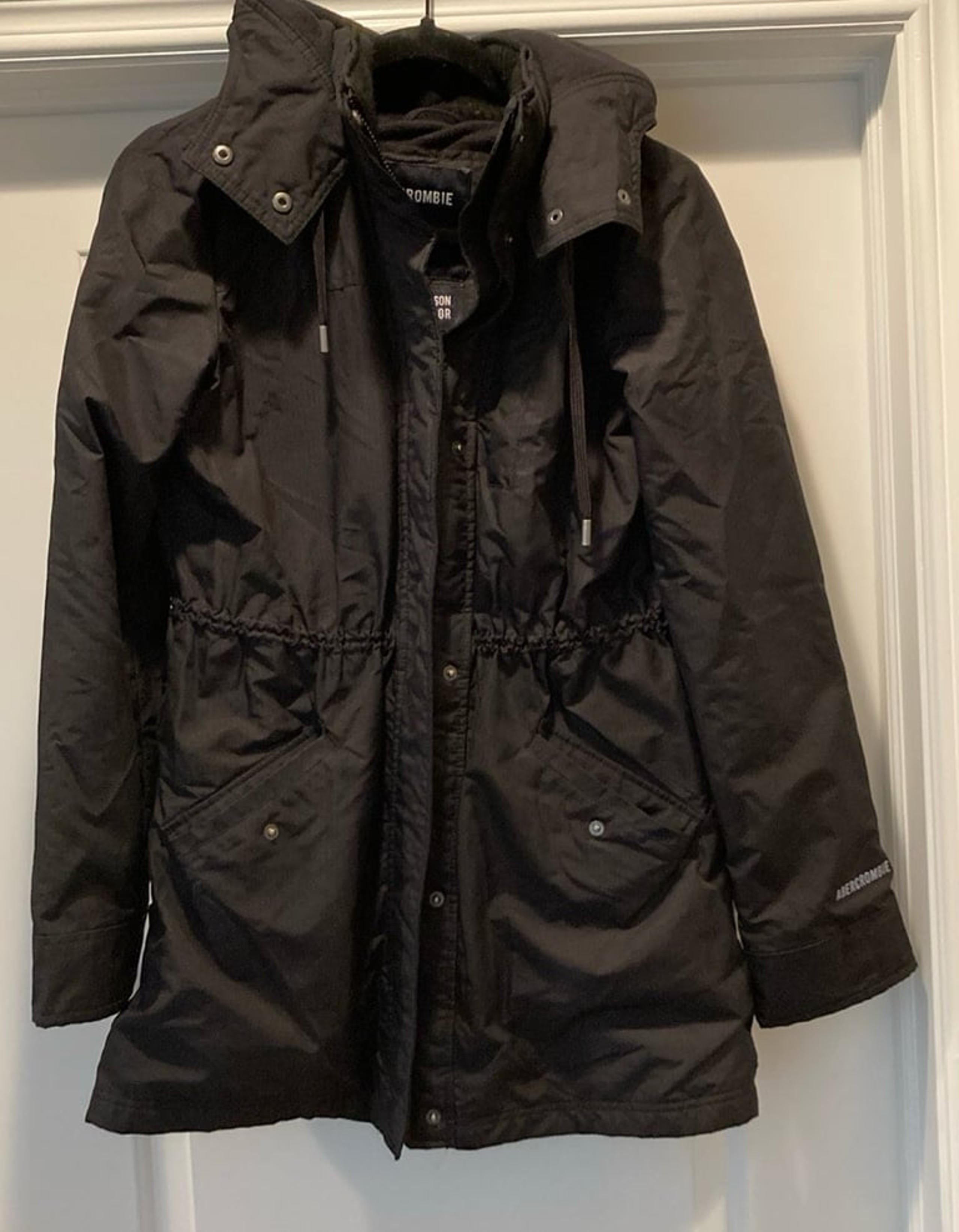 Abercrombie & Fitch women’s sz S jacket black zip anorak non detatchable hood