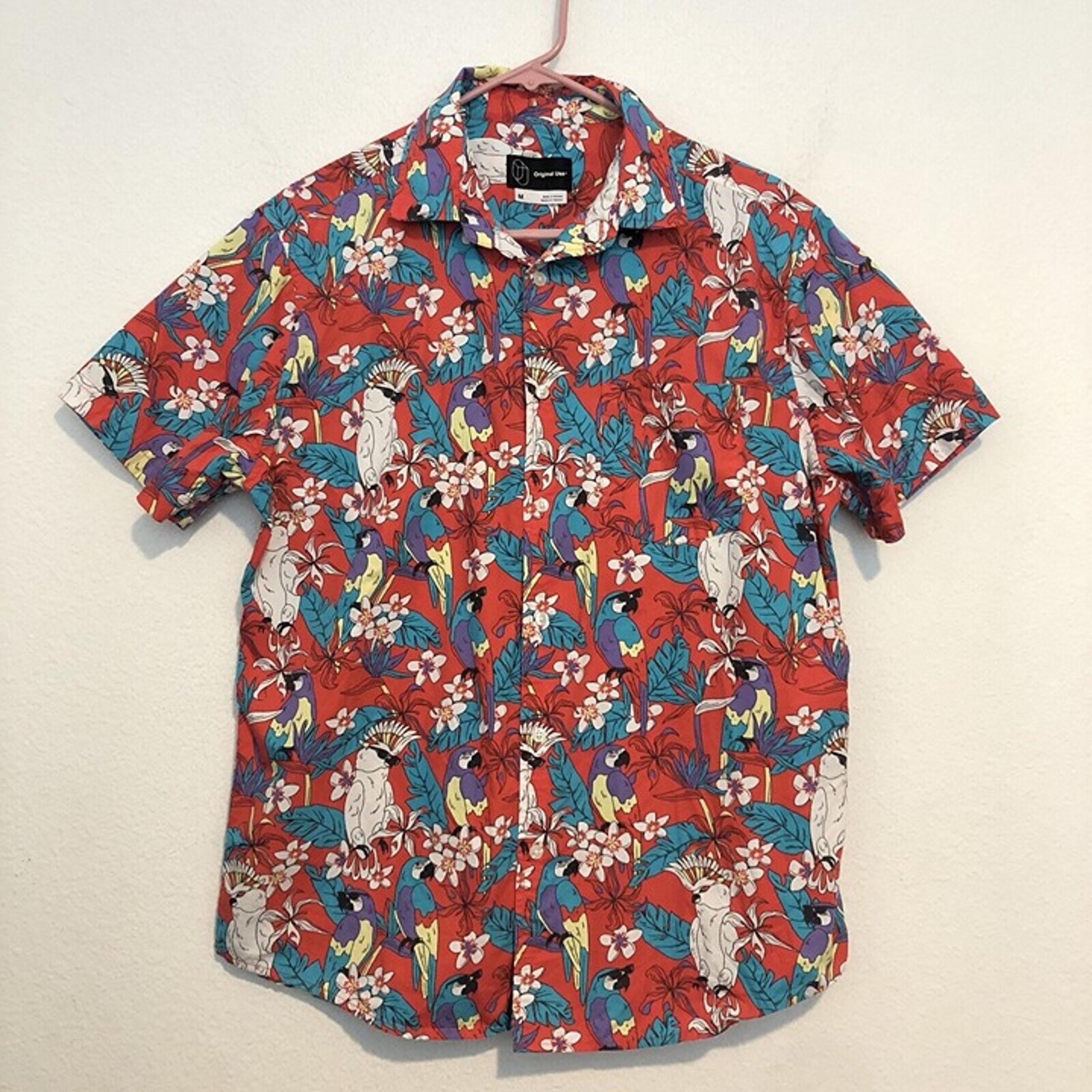 Original Use Target Men’s Button Up Parrot Cockatoo Bird Shirt Men Medium