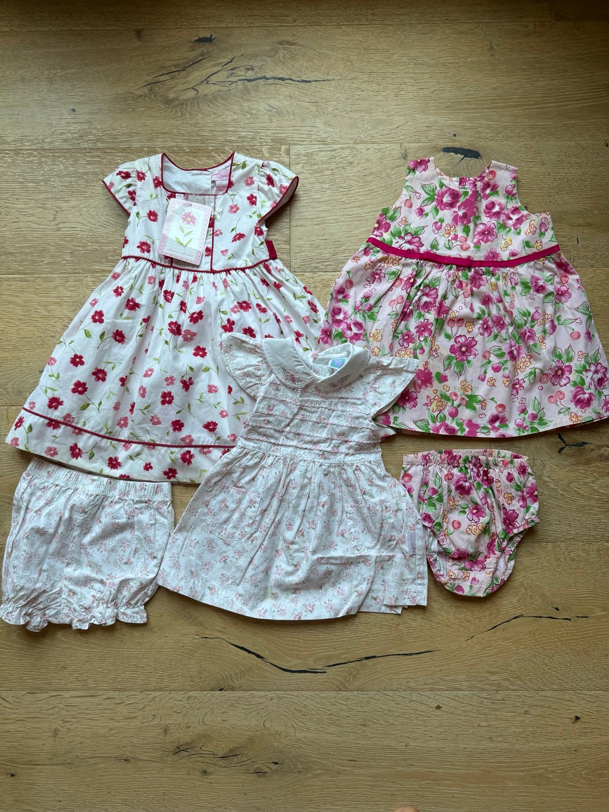 Cutest Girls floral cotton dresses lot of 3 price firm !