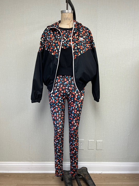 EUC 3 Piece Nike Track Suit Hooded Jacket, Sweatshirt and Leggings size Small