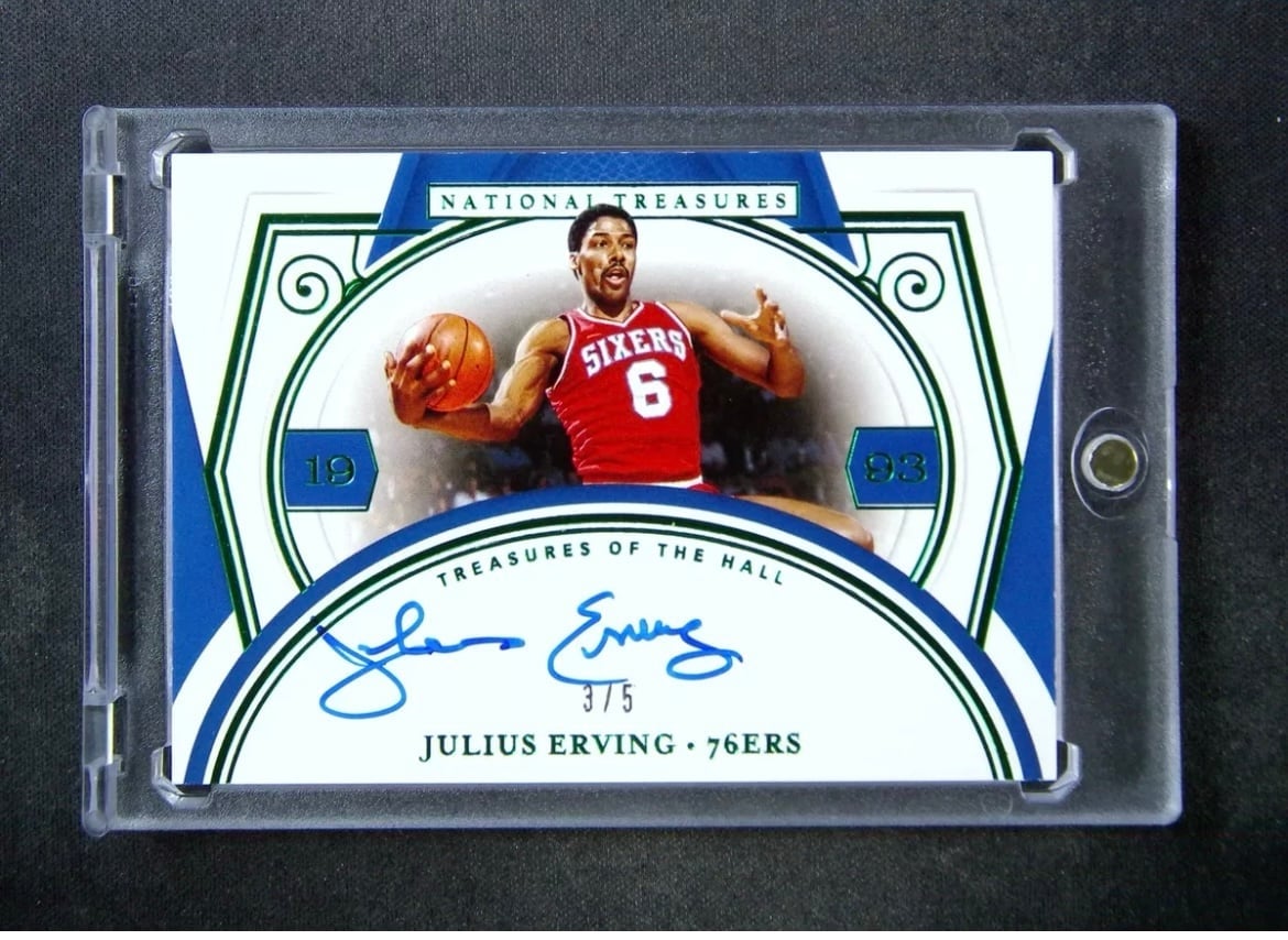 2020-21 Panini National Treasures Julius Erving Hall of Fame Auto Emerald /5